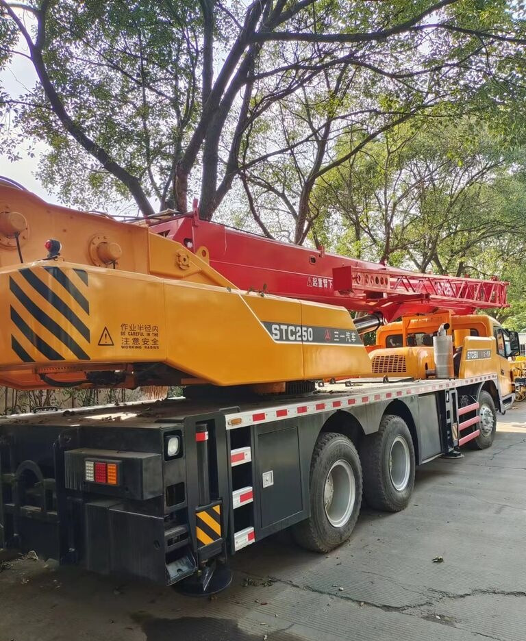 Sany STC250H - Автокран: снимка 4 Sany STC250H - Автокран: снимка 4