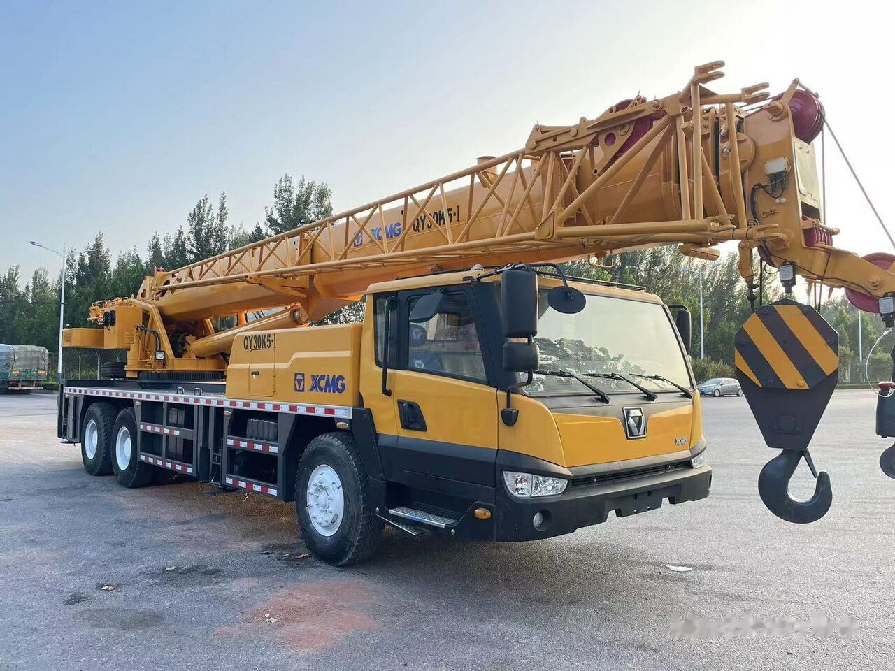 XCMG QY30KC QY30K XCT30 30T 30ton 50 60 70 80 100 - Автокран: снимка 2 XCMG QY30KC QY30K XCT30 30T 30ton 50 60 70 80 100 - Автокран: снимка 2