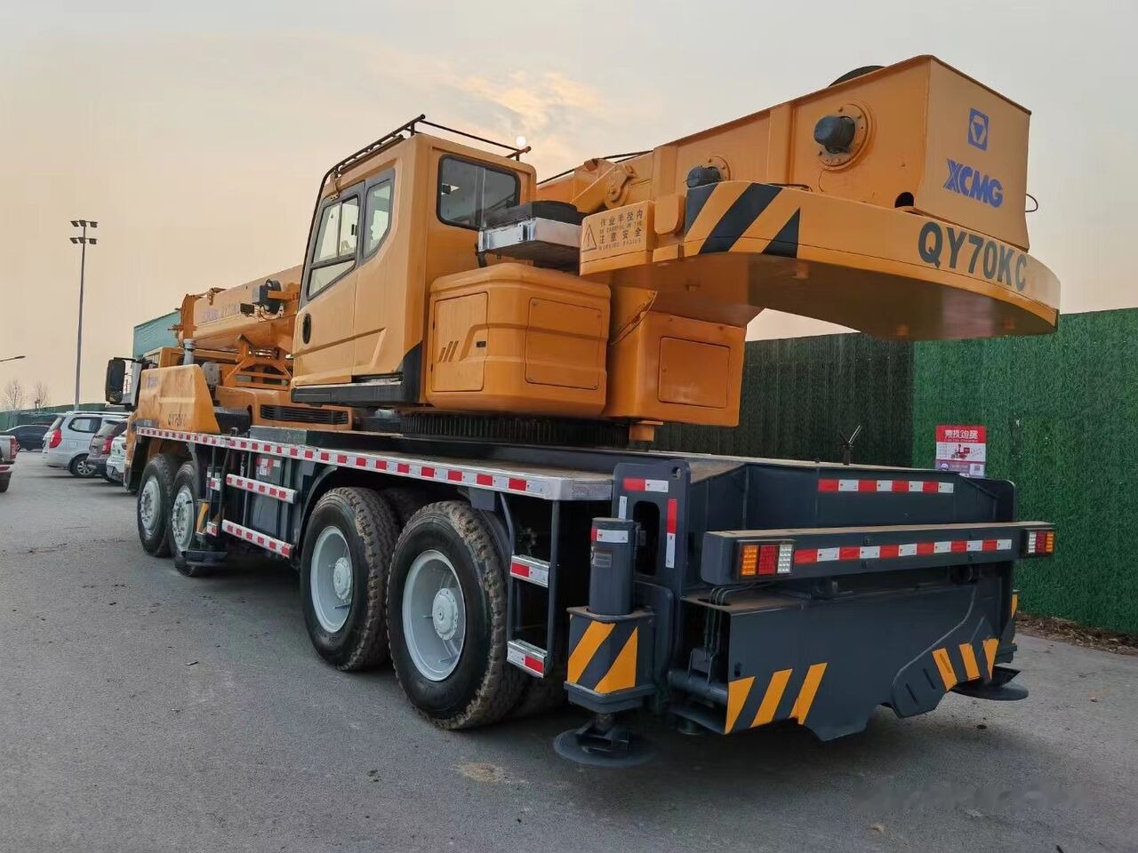 XCMG QY70KC 25t 50t 30t 70t 90t - Автокран: снимка 3 XCMG QY70KC 25t 50t 30t 70t 90t - Автокран: снимка 3