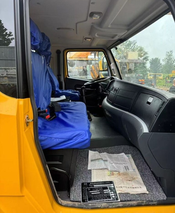 XCMG XCT35 QY35K 35T 35ton - Автокран: снимка 2 XCMG XCT35 QY35K 35T 35ton - Автокран: снимка 2