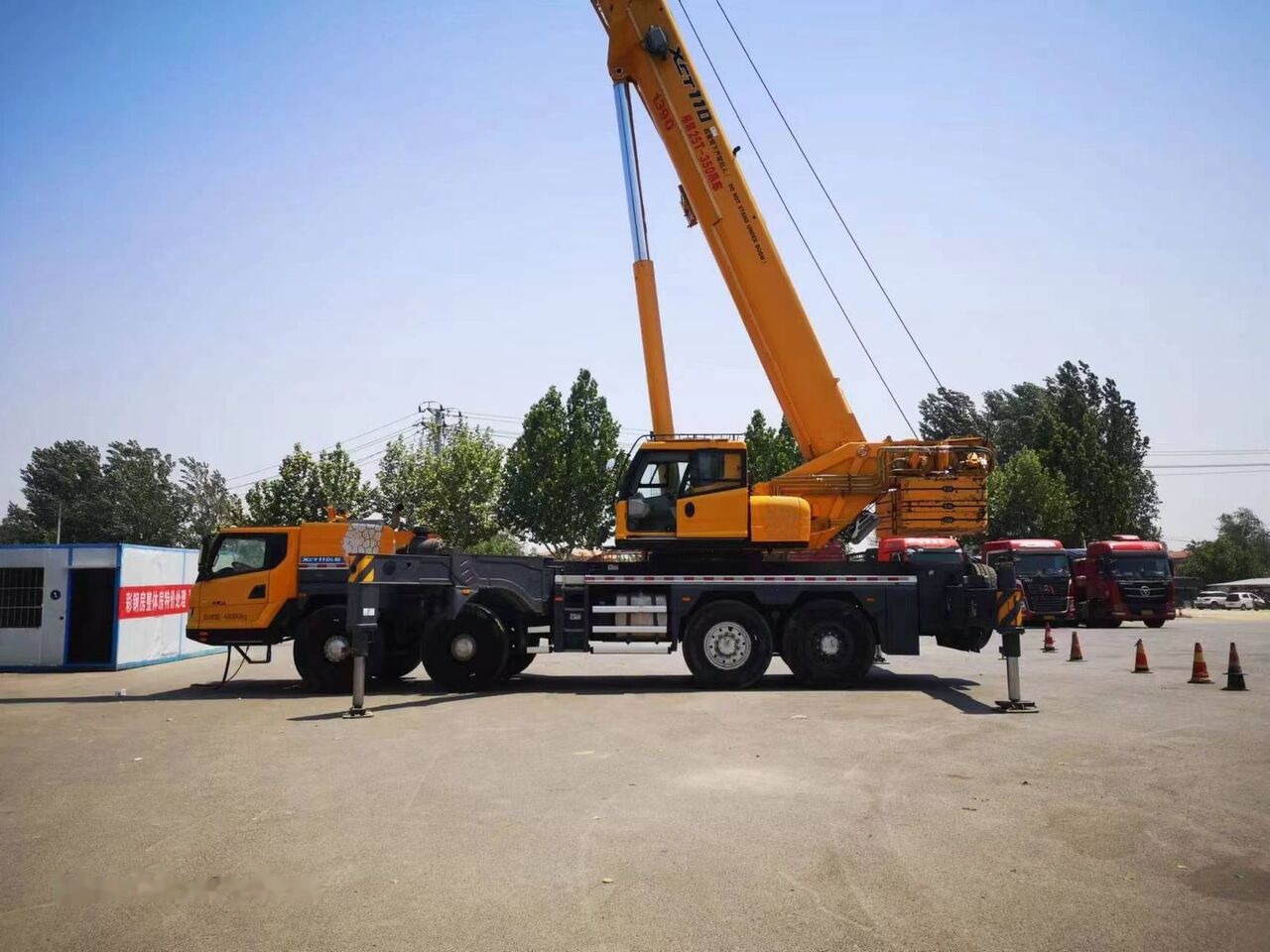 XCMG XCT80 XCT100 XCT70 80T 80ton 90ton 100ton - Автокран: снимка 4 XCMG XCT80 XCT100 XCT70 80T 80ton 90ton 100ton - Автокран: снимка 4