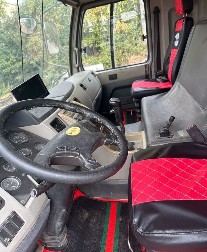 Zoomlion QY130V ZTC1300V ZTC1000V QY100V - Автокран: снимка 5 Zoomlion QY130V ZTC1300V ZTC1000V QY100V - Автокран: снимка 5
