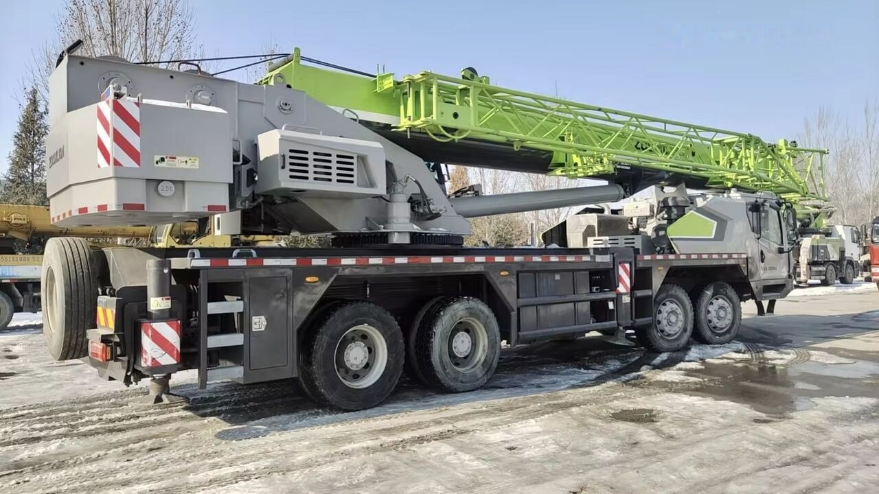 Zoomlion ZTC350 ZTC250 ZTC550 ZTC1000 35t 35ton 50t 70t - Автокран: снимка 3 Zoomlion ZTC350 ZTC250 ZTC550 ZTC1000 35t 35ton 50t 70t - Автокран: снимка 3