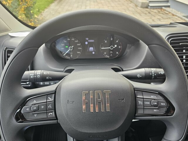 FIAT Ducato 140 DOKA Pritsche 2,9 Meter Klima DAB... - Бордови бус, Бус с двойна кабина: снимка 4 FIAT Ducato 140 DOKA Pritsche 2,9 Meter Klima DAB... - Бордови бус, Бус с двойна кабина: снимка 4