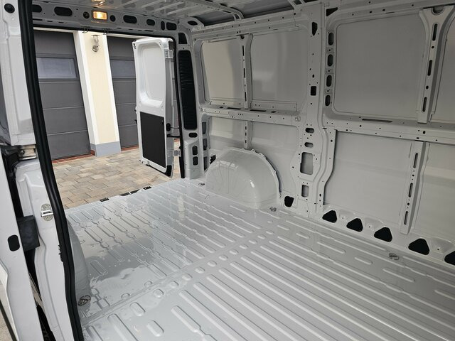 Нови Товарен бус FIAT Ducato 35 140 Serie10-9.2 L2H1 Premium Kabine...: снимка 31 Нови Товарен бус FIAT Ducato 35 140 Serie10-9.2 L2H1 Premium Kabine...: снимка 31