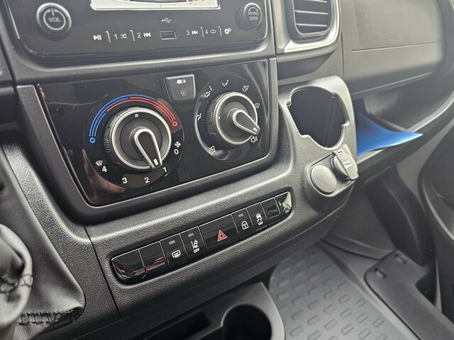 Нови Товарен бус FIAT Ducato 35 140 Serie10-9.2 L2H1 Premium Kabine...: снимка 16 Нови Товарен бус FIAT Ducato 35 140 Serie10-9.2 L2H1 Premium Kabine...: снимка 16