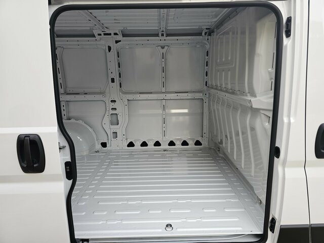 Нови Товарен бус FIAT Ducato 35 140 Serie10-9.2 L2H1 Premium Kabine...: снимка 29 Нови Товарен бус FIAT Ducato 35 140 Serie10-9.2 L2H1 Premium Kabine...: снимка 29