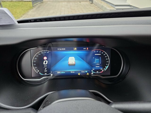 IVECO Daily 35S18HA8V DOKA Hi-Matic 12m³ L2H2 7 Sitze... - Товарен бус, Бус с двойна кабина: снимка 4 IVECO Daily 35S18HA8V DOKA Hi-Matic 12m³ L2H2 7 Sitze... - Товарен бус, Бус с двойна кабина: снимка 4