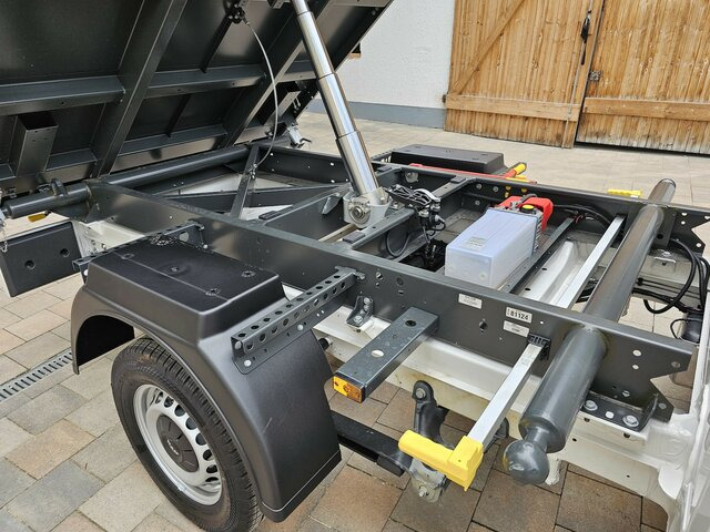 Лизинг на MAN TGE 3.140 Doka L3 Dreiseitenkipper Facelift... MAN TGE 3.140 Doka L3 Dreiseitenkipper Facelift...: снимка 26