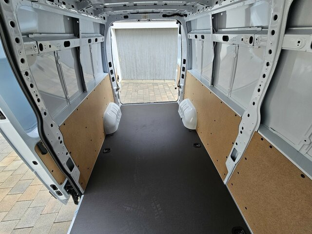 Нови Товарен бус RENAULT Master L3H2 dci 150 3,5t PRO+ Navi PDC: снимка 30
