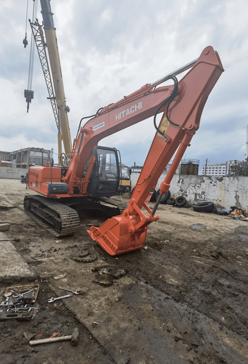 12ton hitachi ex120-5 excavator for sale used crawler digger machine SECOND HAND hitachi ex120-5 excavator for sale - Верижен багер: снимка 4 12ton hitachi ex120-5 excavator for sale used crawler digger machine SECOND HAND hitachi ex120-5 excavator for sale - Верижен багер: снимка 4