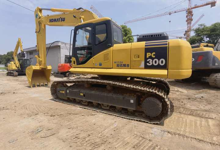 Automation Used komatsu pc300-7 excavator second hand ecvacators cheap price used komatsu for hot sale - Верижен багер: снимка 3 Automation Used komatsu pc300-7 excavator second hand ecvacators cheap price used komatsu for hot sale - Верижен багер: снимка 3