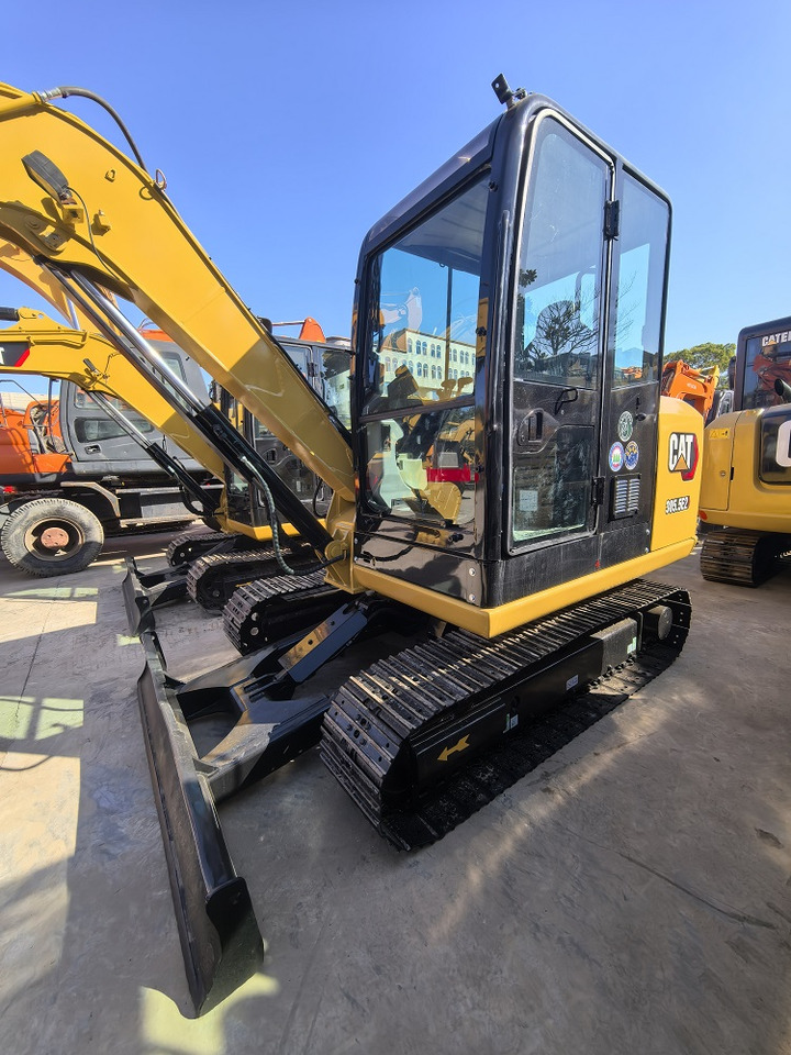 CAT 305.5E2 Excavator - Верижен багер: снимка 2 CAT 305.5E2 Excavator - Верижен багер: снимка 2