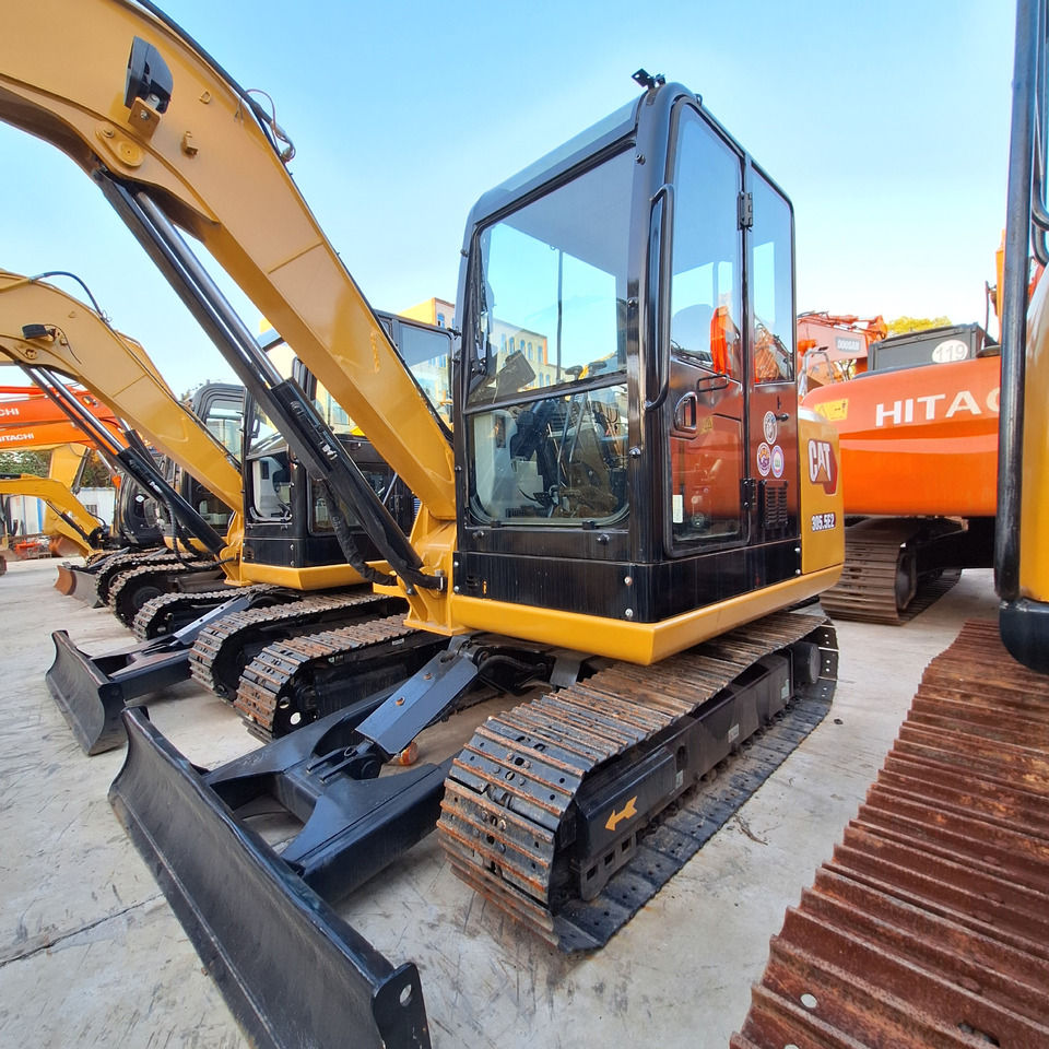 CAT 305.5E2 Excavator - Верижен багер: снимка 3 CAT 305.5E2 Excavator - Верижен багер: снимка 3