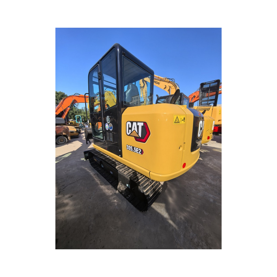 CAT 305.5E2 Excavator - Верижен багер: снимка 1 CAT 305.5E2 Excavator - Верижен багер: снимка 1