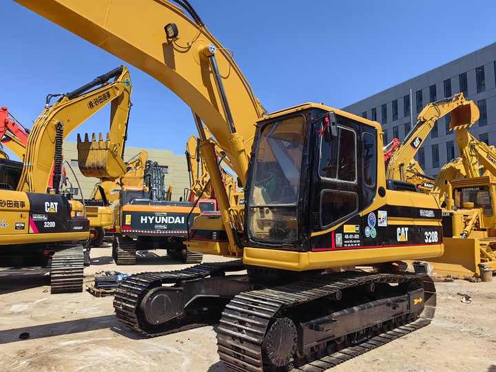CAT 320B Excavator - Верижен багер: снимка 5 CAT 320B Excavator - Верижен багер: снимка 5