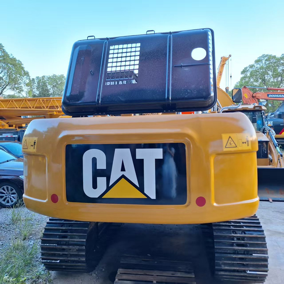 CAT 320D2L Excavator - Верижен багер: снимка 4 CAT 320D2L Excavator - Верижен багер: снимка 4