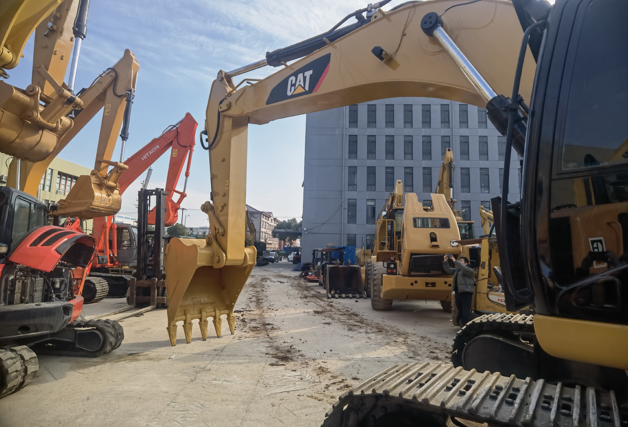 CAT 330D2L Excavator - Верижен багер: снимка 5 CAT 330D2L Excavator - Верижен багер: снимка 5