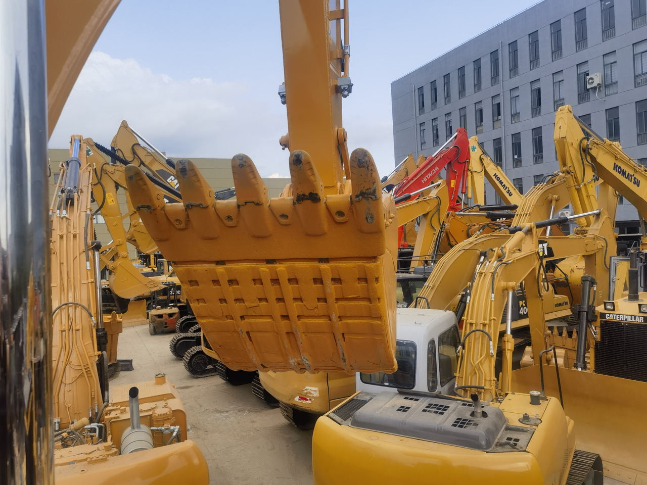 CAT 330DL excavator - Верижен багер: снимка 5 CAT 330DL excavator - Верижен багер: снимка 5