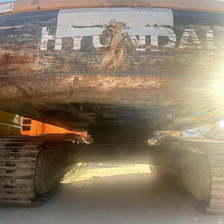 Cheap Price used 30 ton Hyundai excavator hyundai 305lc-9T 305-7 305LC Hyundai 305 second-hand excavator for sale - Верижен багер: снимка 5 Cheap Price used 30 ton Hyundai excavator hyundai 305lc-9T 305-7 305LC Hyundai 305 second-hand excavator for sale - Верижен багер: снимка 5