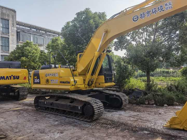 Cheap Used Japan Komatsu PC220-8 second hand excavator PC220 crawler excavator for sale - Верижен багер: снимка 5 Cheap Used Japan Komatsu PC220-8 second hand excavator PC220 crawler excavator for sale - Верижен багер: снимка 5