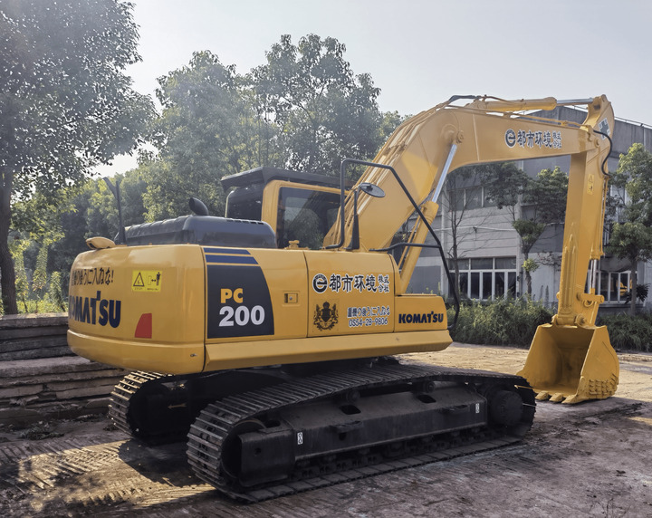 Cheap Used Japan Komatsu PC220-8 second hand excavator PC220 crawler excavator for sale - Верижен багер: снимка 4 Cheap Used Japan Komatsu PC220-8 second hand excavator PC220 crawler excavator for sale - Верижен багер: снимка 4