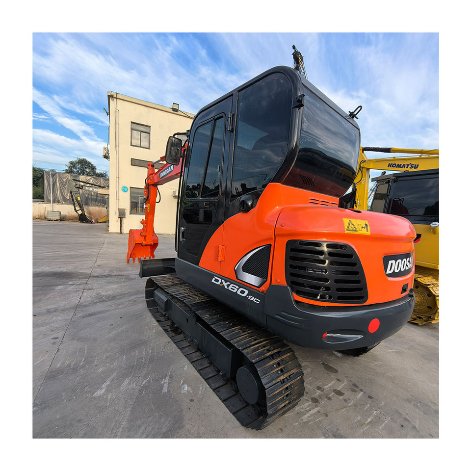 DOOSAN DX60 excavator - Мини багер: снимка 1 DOOSAN DX60 excavator - Мини багер: снимка 1