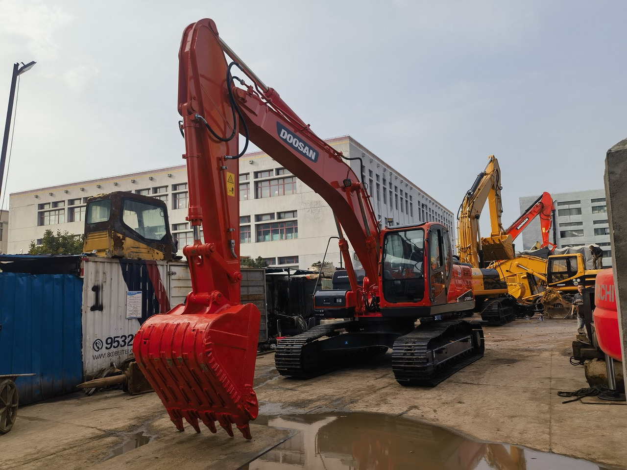DOOSAN Doosan DX225LC Crawler excavator - Верижен багер: снимка 4 DOOSAN Doosan DX225LC Crawler excavator - Верижен багер: снимка 4