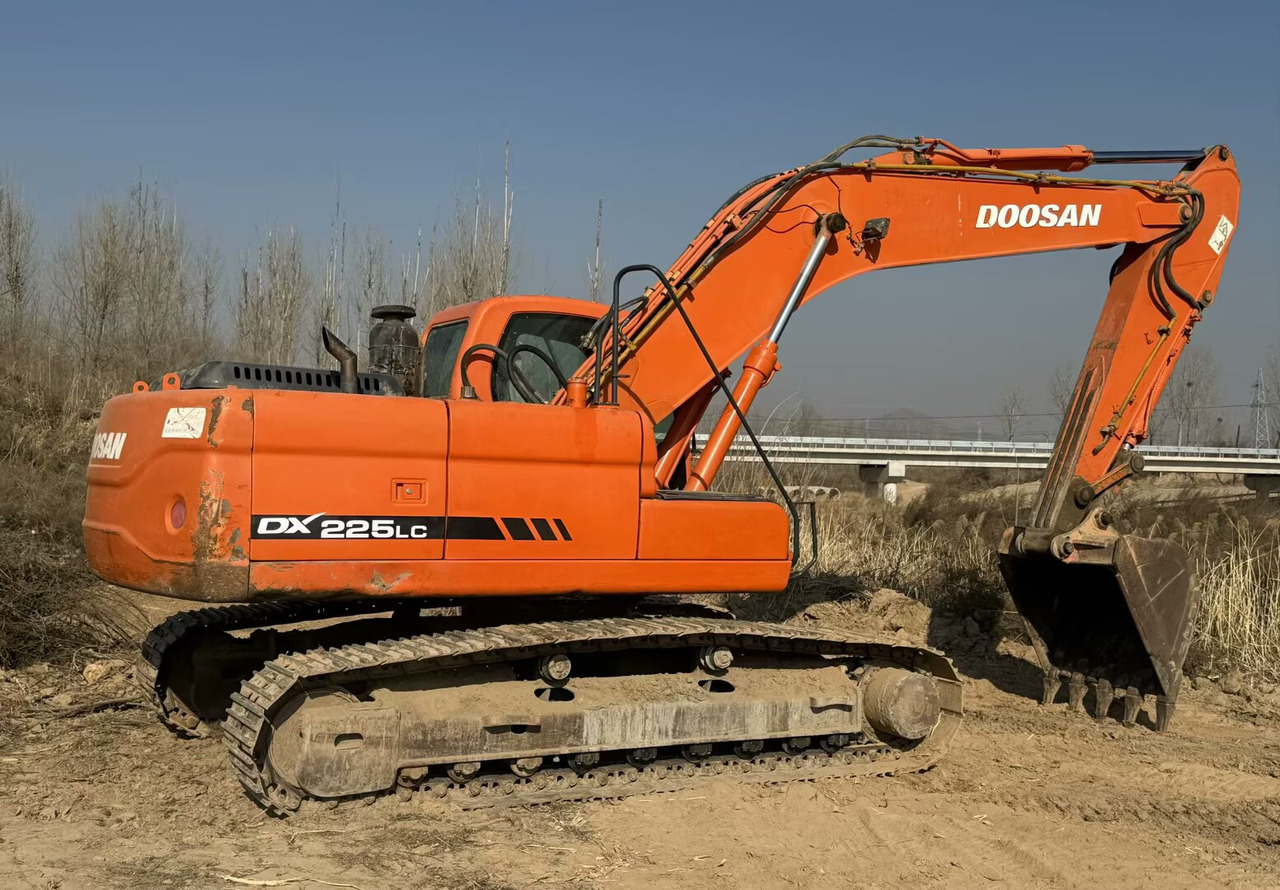 DOOSAN Doosan DX225LC Crawler excavator - Верижен багер: снимка 2 DOOSAN Doosan DX225LC Crawler excavator - Верижен багер: снимка 2