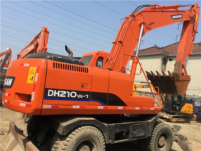 Doosan DH210w-7 wheel excavator - Колесен багер: снимка 3 Doosan DH210w-7 wheel excavator - Колесен багер: снимка 3