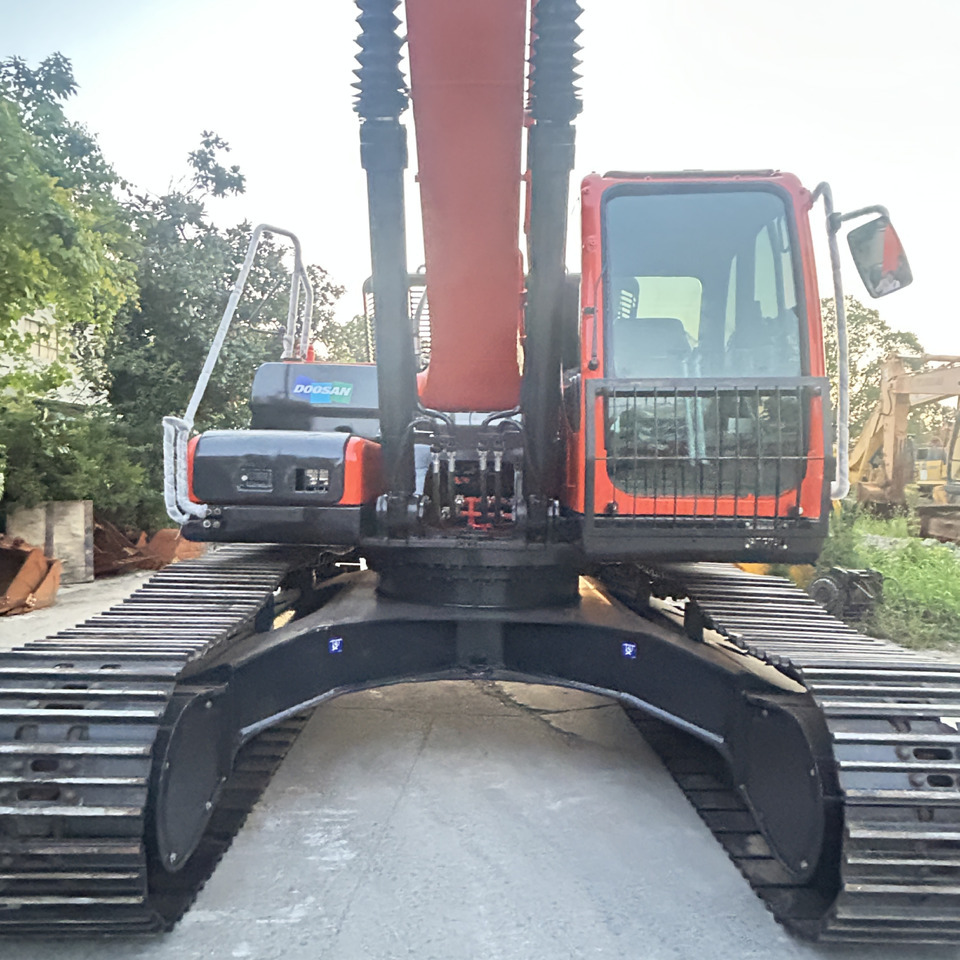 Doosan DX300LC-9c Crawler Excavator - Верижен багер: снимка 3 Doosan DX300LC-9c Crawler Excavator - Верижен багер: снимка 3