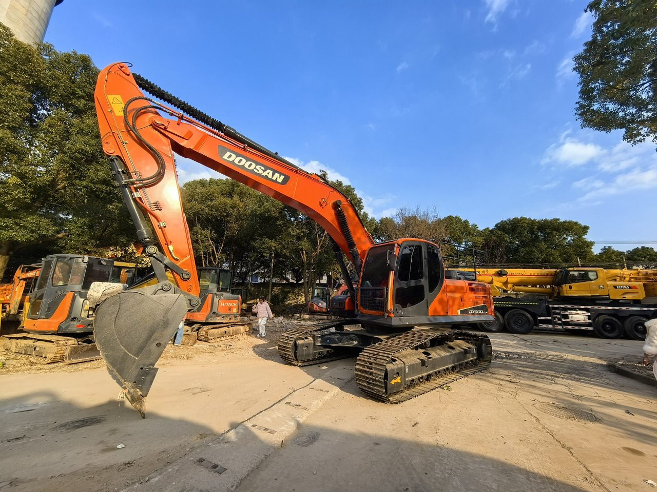 Doosan DX300LC Crawler Excavator - Верижен багер: снимка 1 Doosan DX300LC Crawler Excavator - Верижен багер: снимка 1