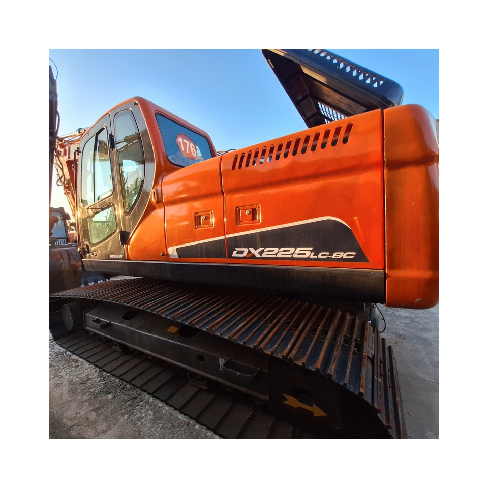Doosan Dx225LC-9C Crawler Excavator - Верижен багер: снимка 1 Doosan Dx225LC-9C Crawler Excavator - Верижен багер: снимка 1