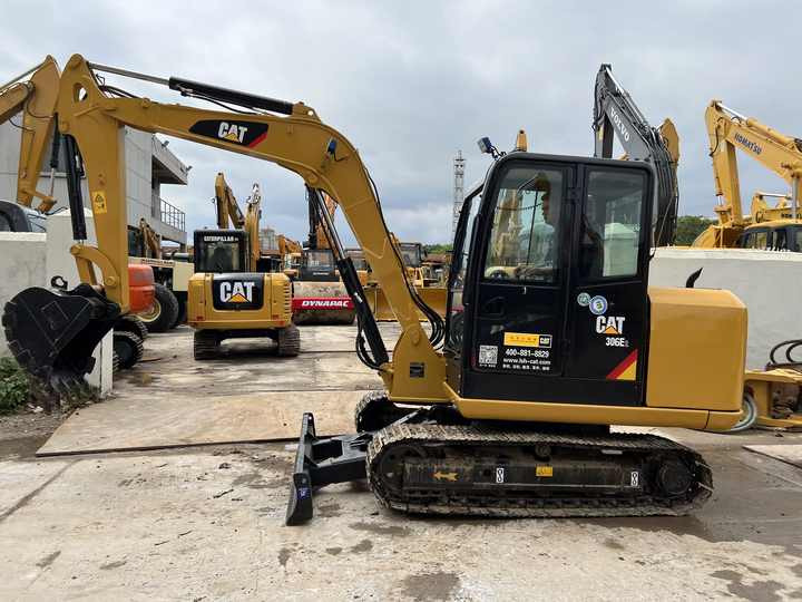 High Quality Second hand Excavator CAT 305.5E2 306E2 Provide Forwarder For Customs Clearance - Верижен багер: снимка 2 High Quality Second hand Excavator CAT 305.5E2 306E2 Provide Forwarder For Customs Clearance - Верижен багер: снимка 2