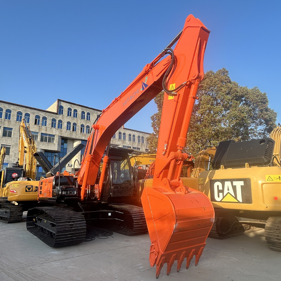 Hitachi ZX200-3 Excavator - Верижен багер: снимка 2 Hitachi ZX200-3 Excavator - Верижен багер: снимка 2