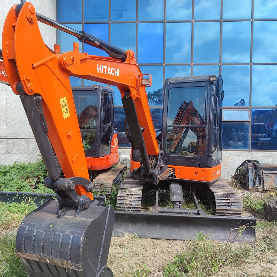 Hitachi ZX50 Excavator - Верижен багер: снимка 1 Hitachi ZX50 Excavator - Верижен багер: снимка 1