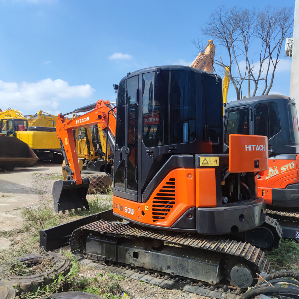 Hitachi ZX50U Excavator - Верижен багер: снимка 1 Hitachi ZX50U Excavator - Верижен багер: снимка 1