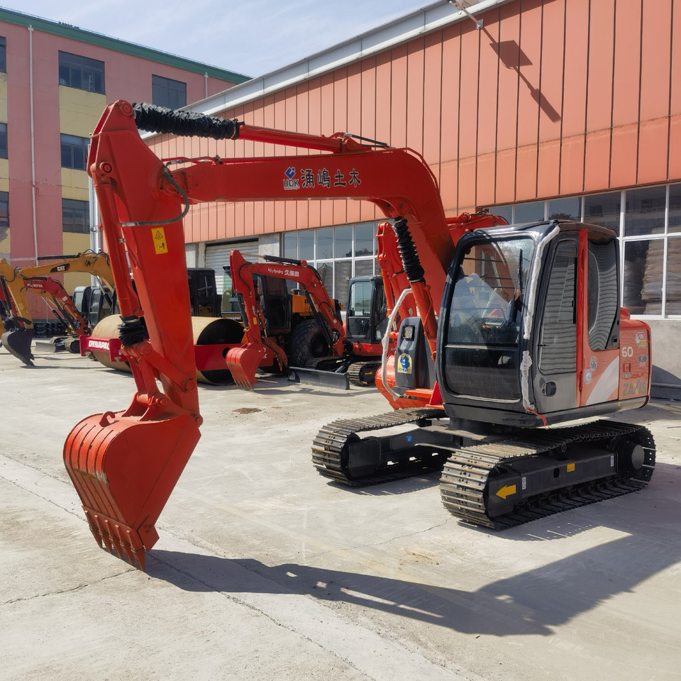 Hitachi ZX60 Excavator - Верижен багер: снимка 2 Hitachi ZX60 Excavator - Верижен багер: снимка 2