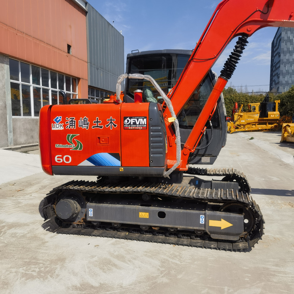 Hitachi ZX60 Excavator - Верижен багер: снимка 1 Hitachi ZX60 Excavator - Верижен багер: снимка 1