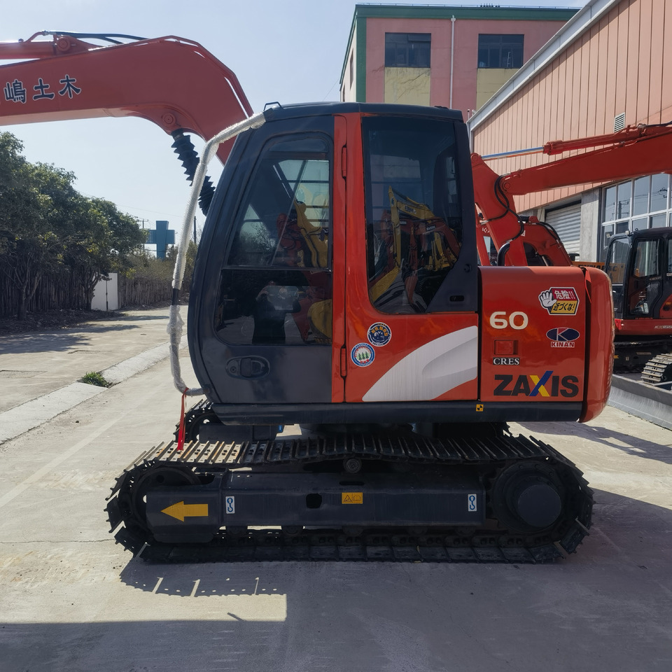 Hitachi ZX60 Excavator - Верижен багер: снимка 4 Hitachi ZX60 Excavator - Верижен багер: снимка 4