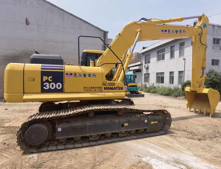 Hot Selling Japan Komatsu PC300-7 Excavators Crawler Excavator Used Pc300-7 at low Price for sale - Верижен багер: снимка 4 Hot Selling Japan Komatsu PC300-7 Excavators Crawler Excavator Used Pc300-7 at low Price for sale - Верижен багер: снимка 4