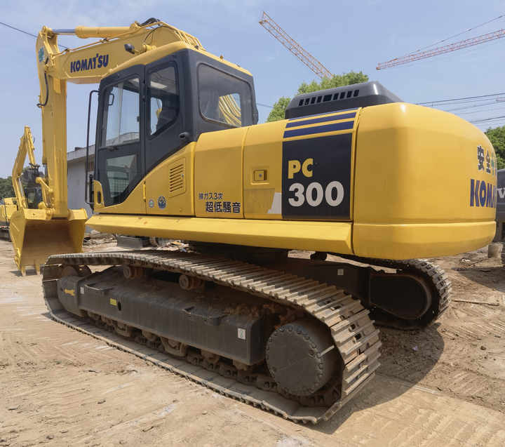 Hot Selling Japan Komatsu PC300-7 Excavators Crawler Excavator Used Pc300-7 at low Price for sale - Верижен багер: снимка 2 Hot Selling Japan Komatsu PC300-7 Excavators Crawler Excavator Used Pc300-7 at low Price for sale - Верижен багер: снимка 2