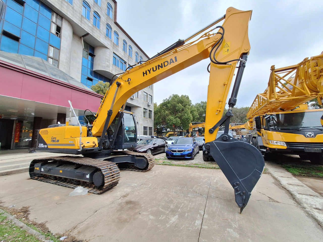Hyundai 220LC-9S Excavator - Верижен багер: снимка 4 Hyundai 220LC-9S Excavator - Верижен багер: снимка 4