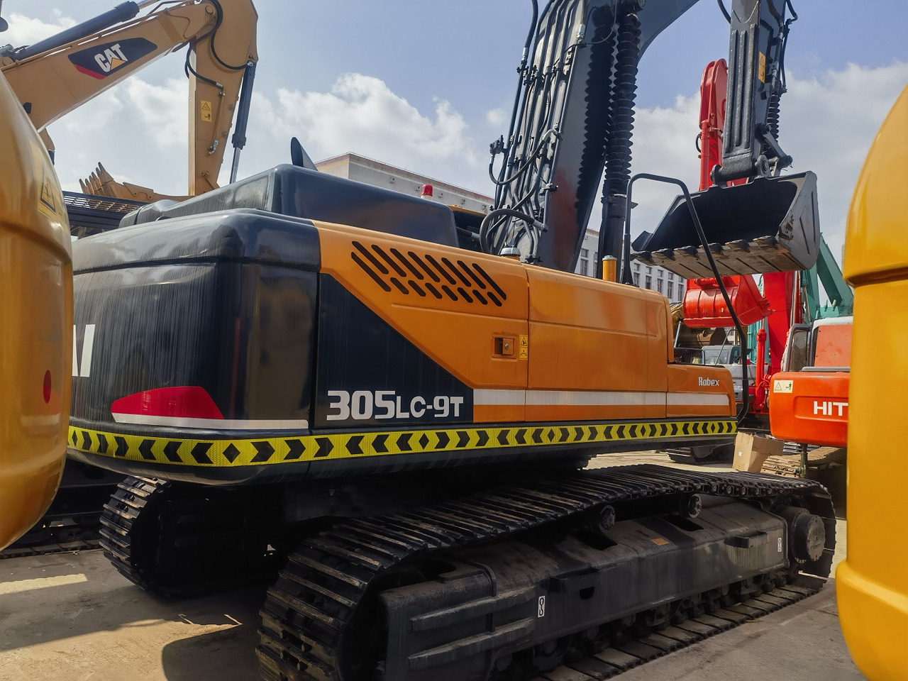 Hyundai 305LC-9T Excavator - Верижен багер: снимка 2 Hyundai 305LC-9T Excavator - Верижен багер: снимка 2