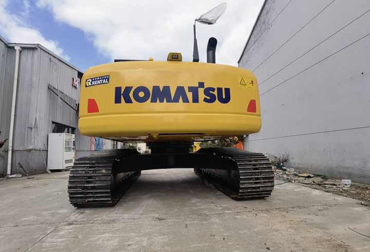 Japan Made Komatsu Second hand PC240LC-8 Excavator Used Construction Machine Komatsu Digger For Sale - Верижен багер: снимка 3 Japan Made Komatsu Second hand PC240LC-8 Excavator Used Construction Machine Komatsu Digger For Sale - Верижен багер: снимка 3