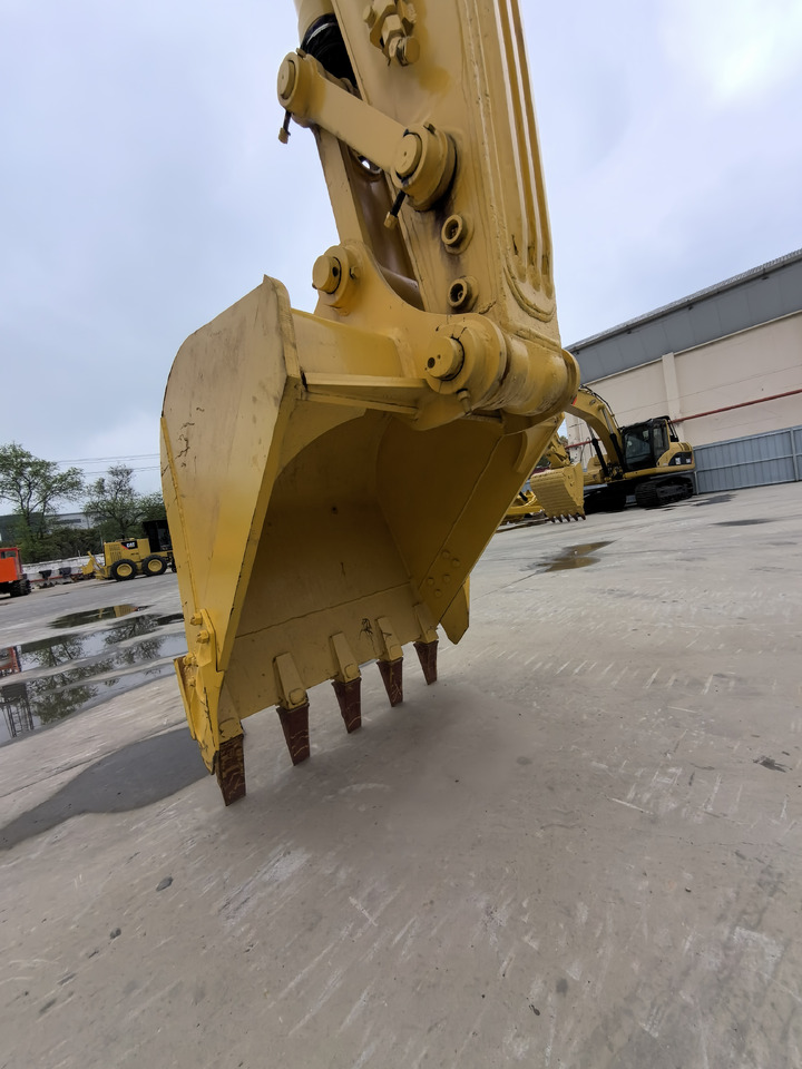 Komatsu PC 220-8 Excavator - Верижен багер: снимка 5 Komatsu PC 220-8 Excavator - Верижен багер: снимка 5