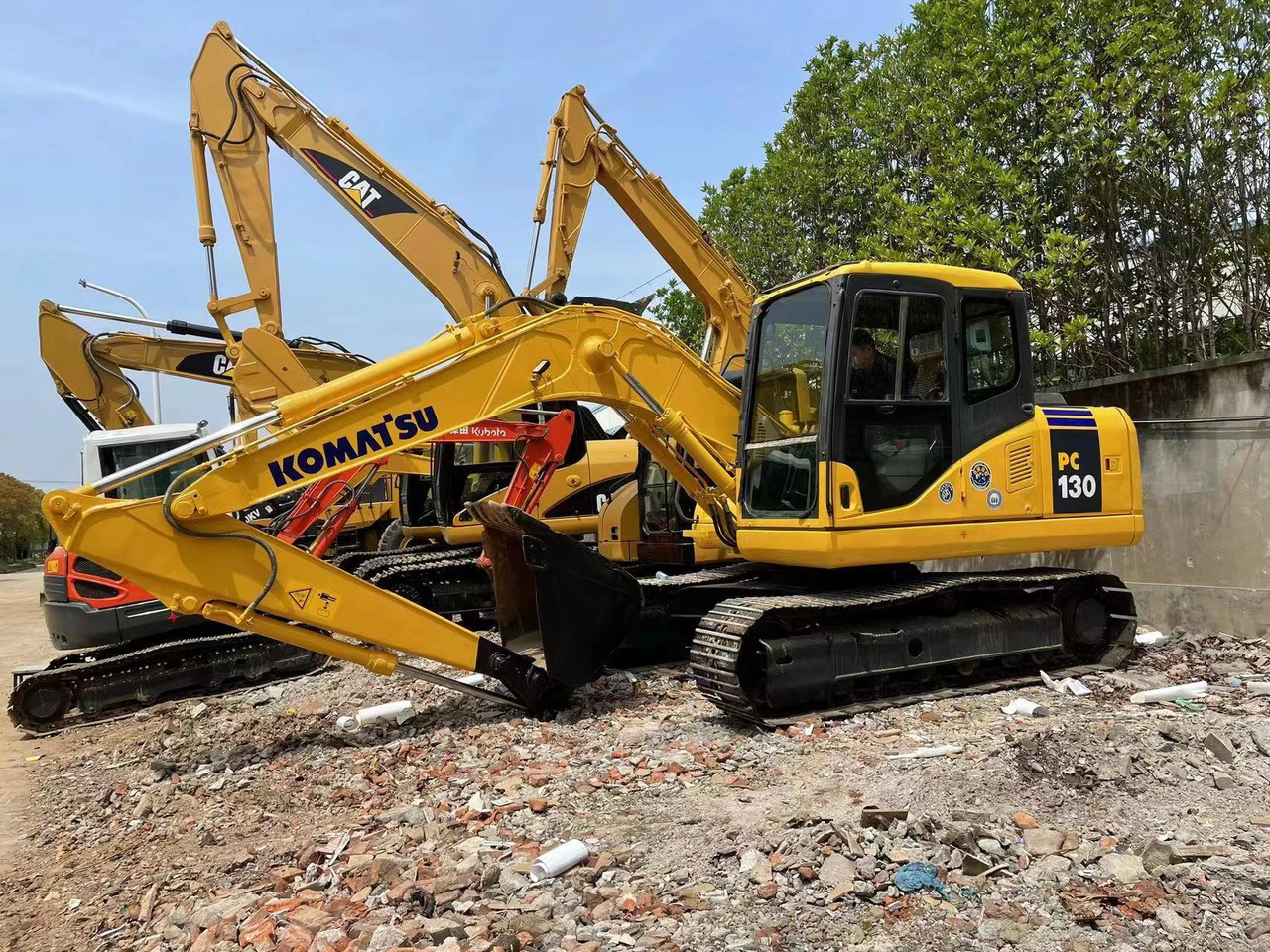 Komatsu PC130 Excavator - Верижен багер: снимка 4 Komatsu PC130 Excavator - Верижен багер: снимка 4
