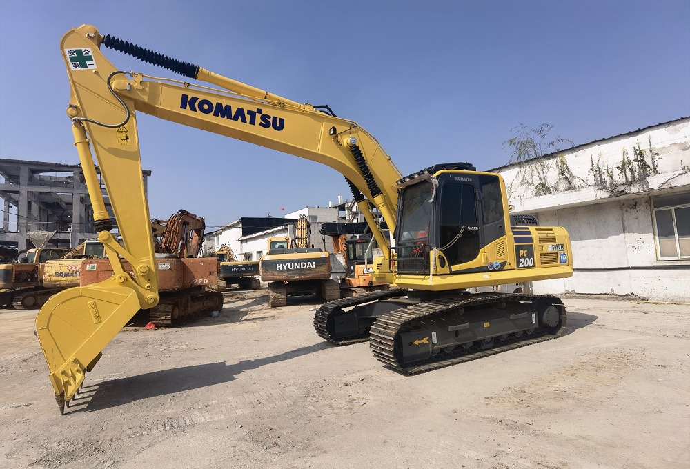 Komatsu PC200-8 Excavator - Верижен багер: снимка 4 Komatsu PC200-8 Excavator - Верижен багер: снимка 4