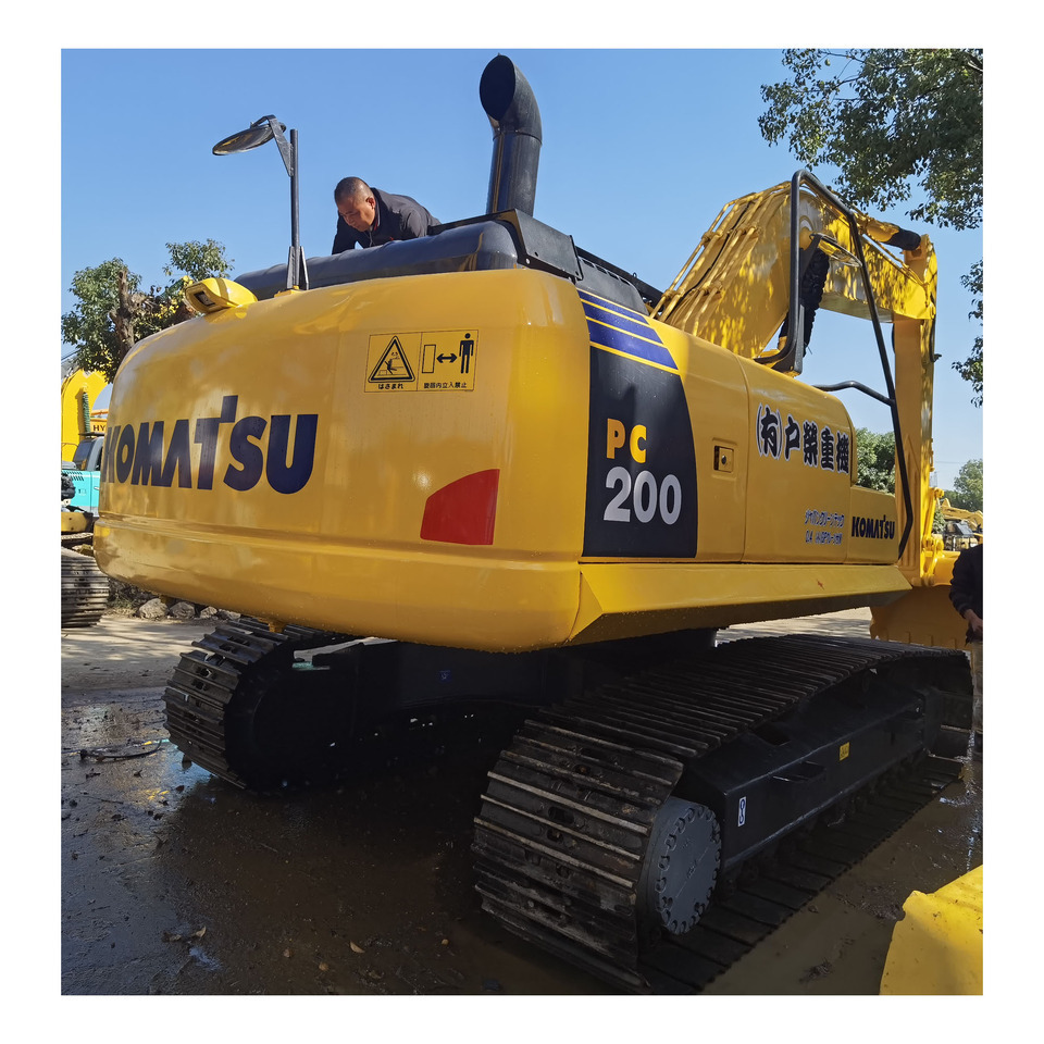 Komatsu PC200-8 Excavator - Верижен багер: снимка 1 Komatsu PC200-8 Excavator - Верижен багер: снимка 1