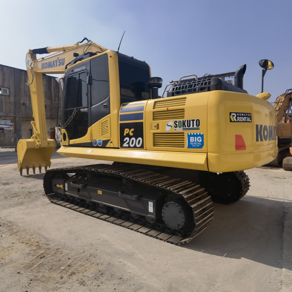 Komatsu PC200-8 Excavator - Верижен багер: снимка 1 Komatsu PC200-8 Excavator - Верижен багер: снимка 1